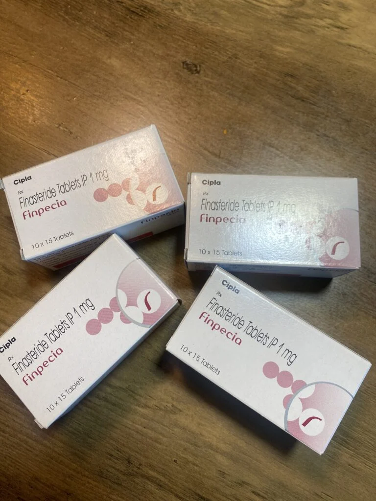 생각보다 빠른 배송으루해주셨네요!! 저렴하고 좋은 제품을
구매한거같아 기분이 너무 좋아요
수년째 먹고 있는데 탈모억제 효과가 탹월합니다!!